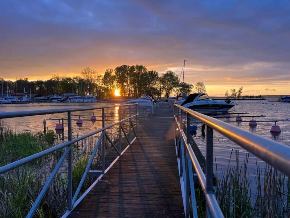 Domki Nad Zalewem Nieporęt Esterno foto